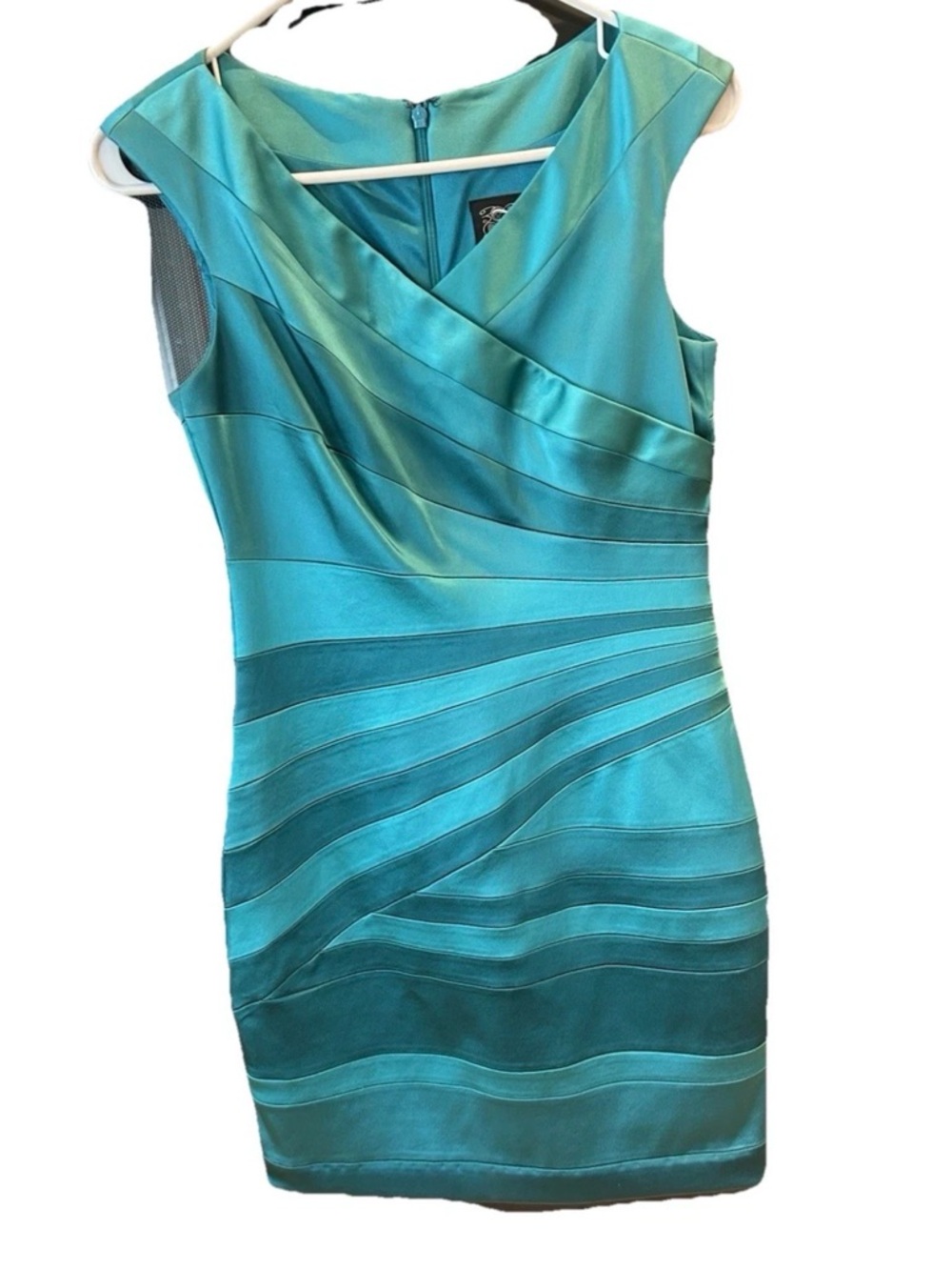 Jax Sleeveless V-neck Short Dress 4 Teal Satin Lined Slimming Promβ Sp Occasion